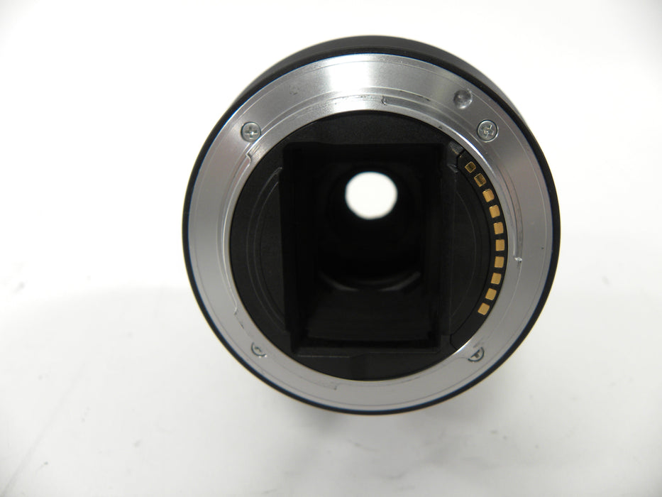 Sony FE 28-70mm f3.5-5.6 OSS lens