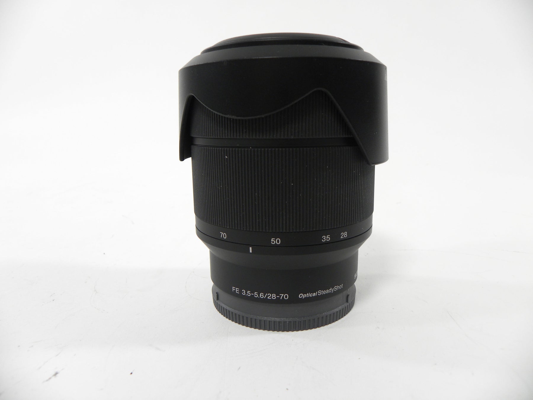 Sony FE 28-70mm f3.5-5.6 OSS lens