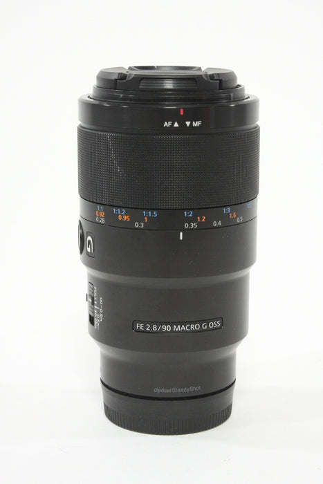 Sony FE 90mm f/2.8 Macro G OSS