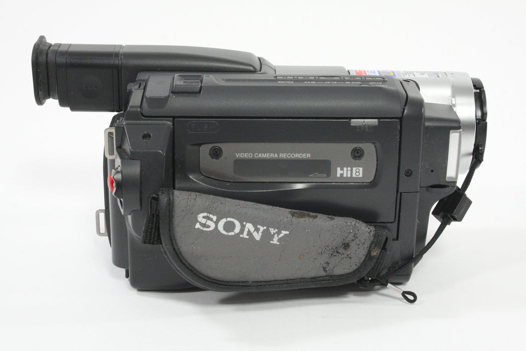 Sony Handycam Hi-8 CCD-TRV58 Camcorder