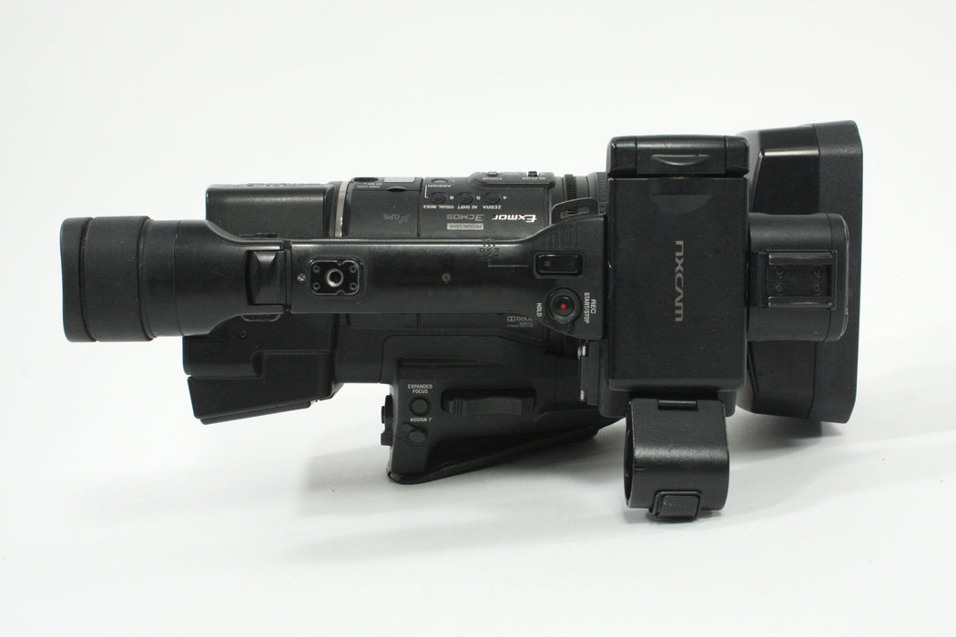 Sony HXR-NX5U NXCAM Professional Camcorder - 1150  hours usage -selling as-is.