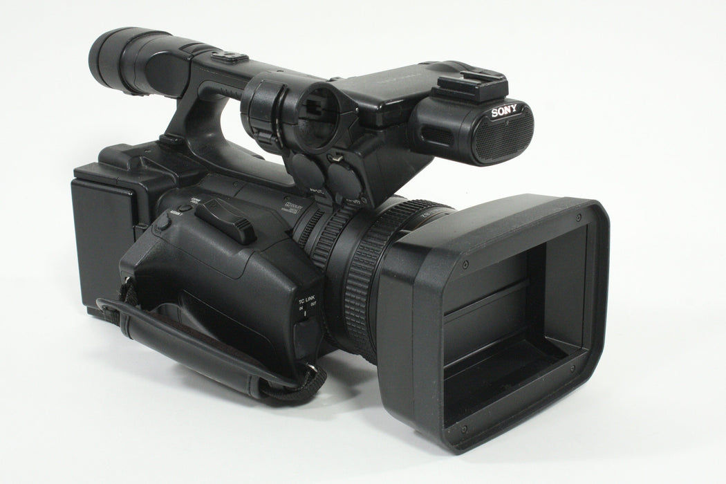 Sony HXR-NX5U NXCAM Professional Camcorder - 550  hours usage - Selling as-is.