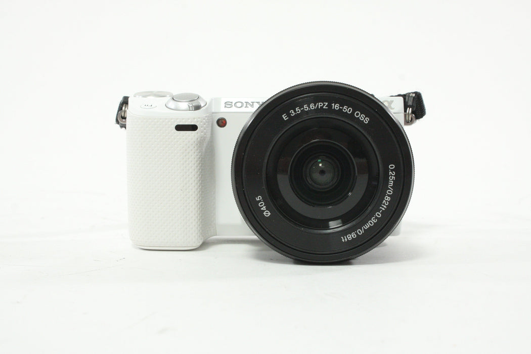 Sony NEX-5R wtih 16-50mm f/3.5-5.6 OSS P2 Lens for Sony E Mount