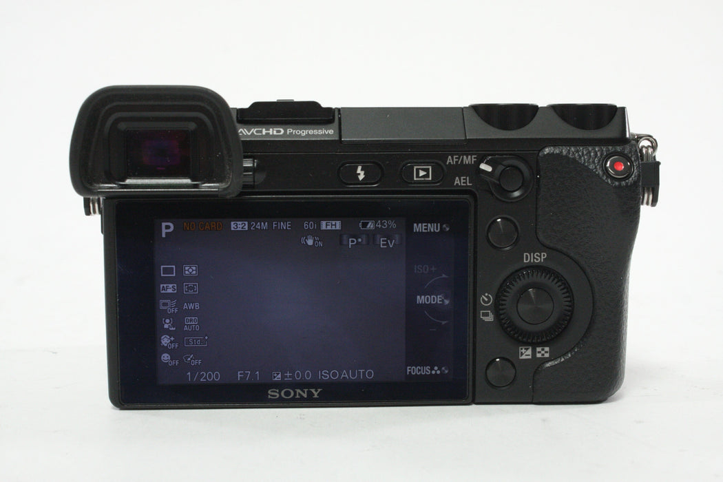 Sony NEX-7 Mirrorless Digital Camera with 16-20mm f/3.5-5.6 E OSS Shutter Count 1,188