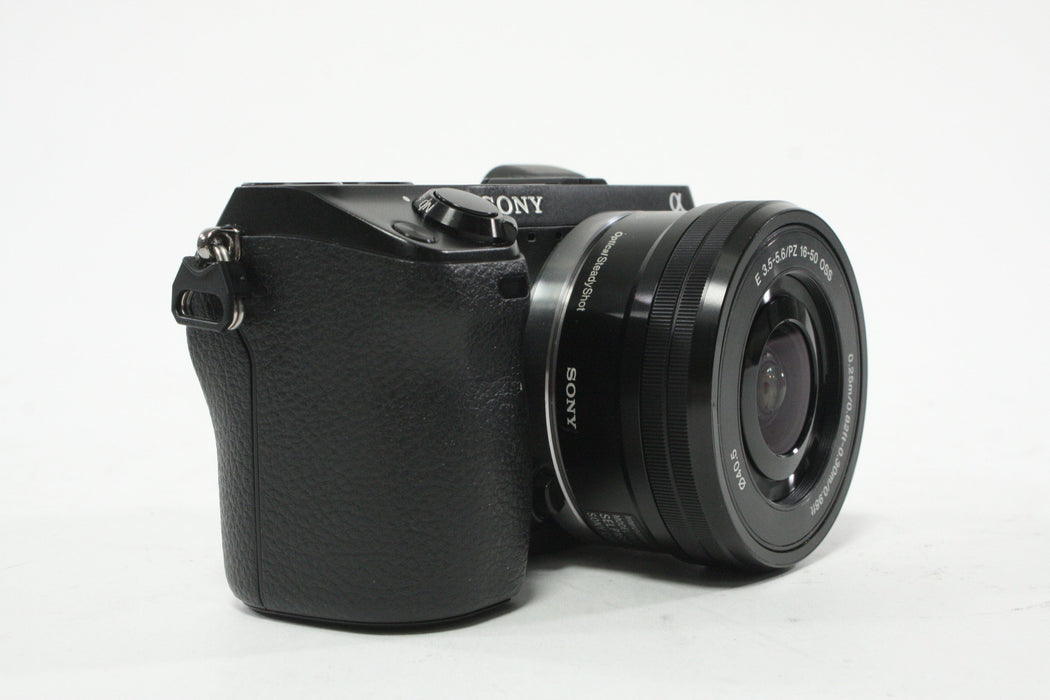 Sony NEX-7 Mirrorless Digital Camera with 16-20mm f/3.5-5.6 E OSS Shutter Count 1,188