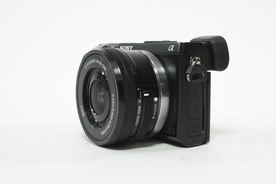 Sony NEX-7 Mirrorless Digital Camera with 16-20mm f/3.5-5.6 E OSS Shutter Count 1,188