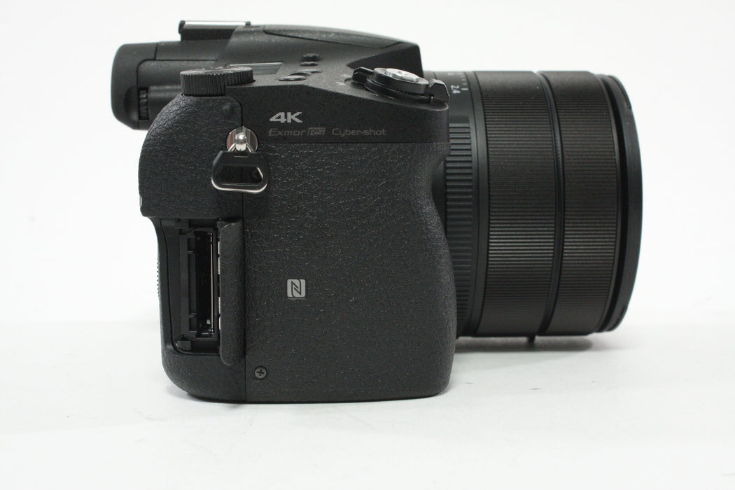 Sony RX10 IV Digital Camera 25x Zoom 20.1mp