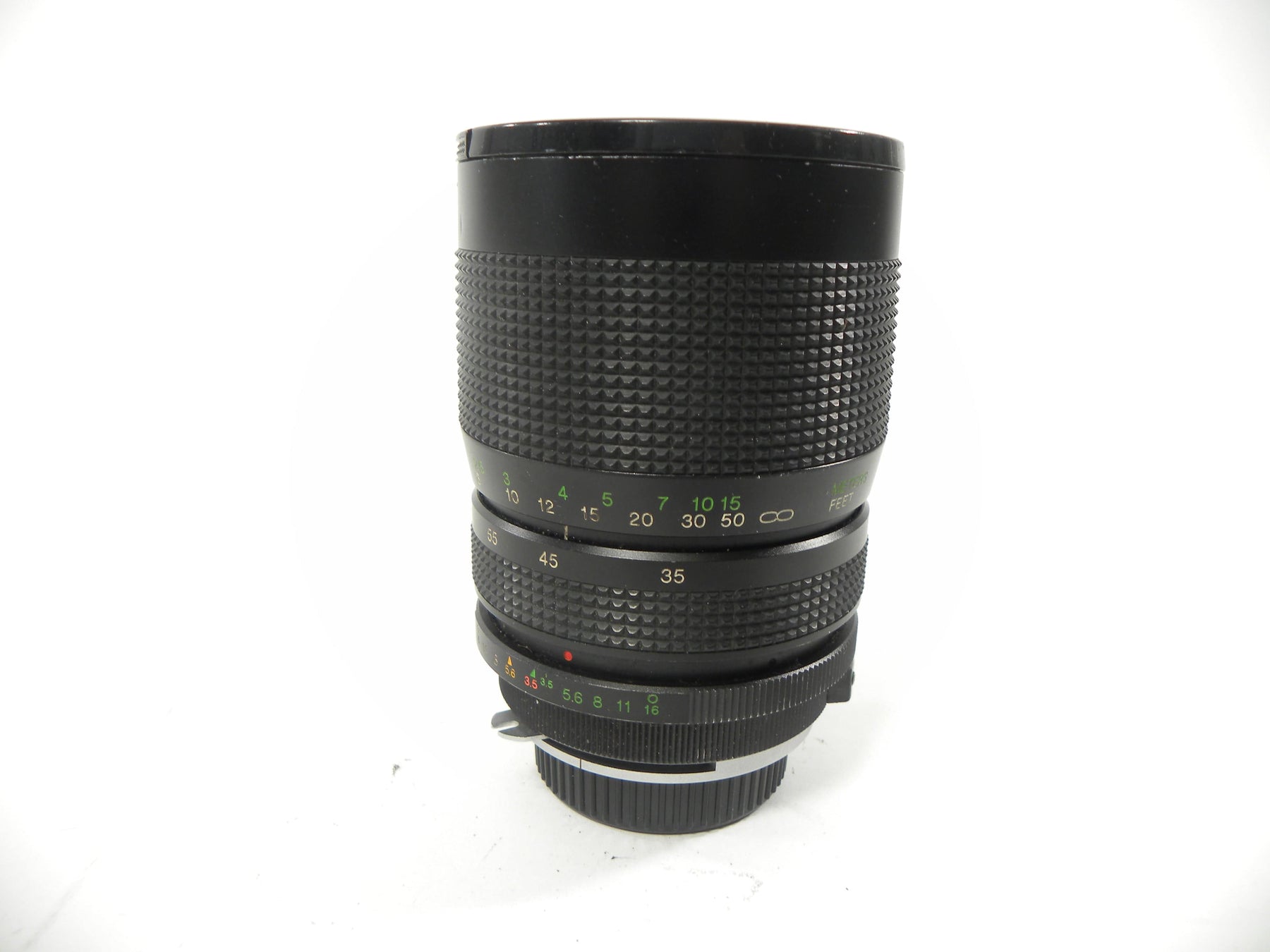 Vivitar Close Focusing Auto Zoom 35-105mm f3.5 Nikon F Mount
