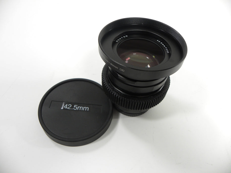 Voigtlander Nokton 42.5mm f0.95 Micro 4/3 Mount