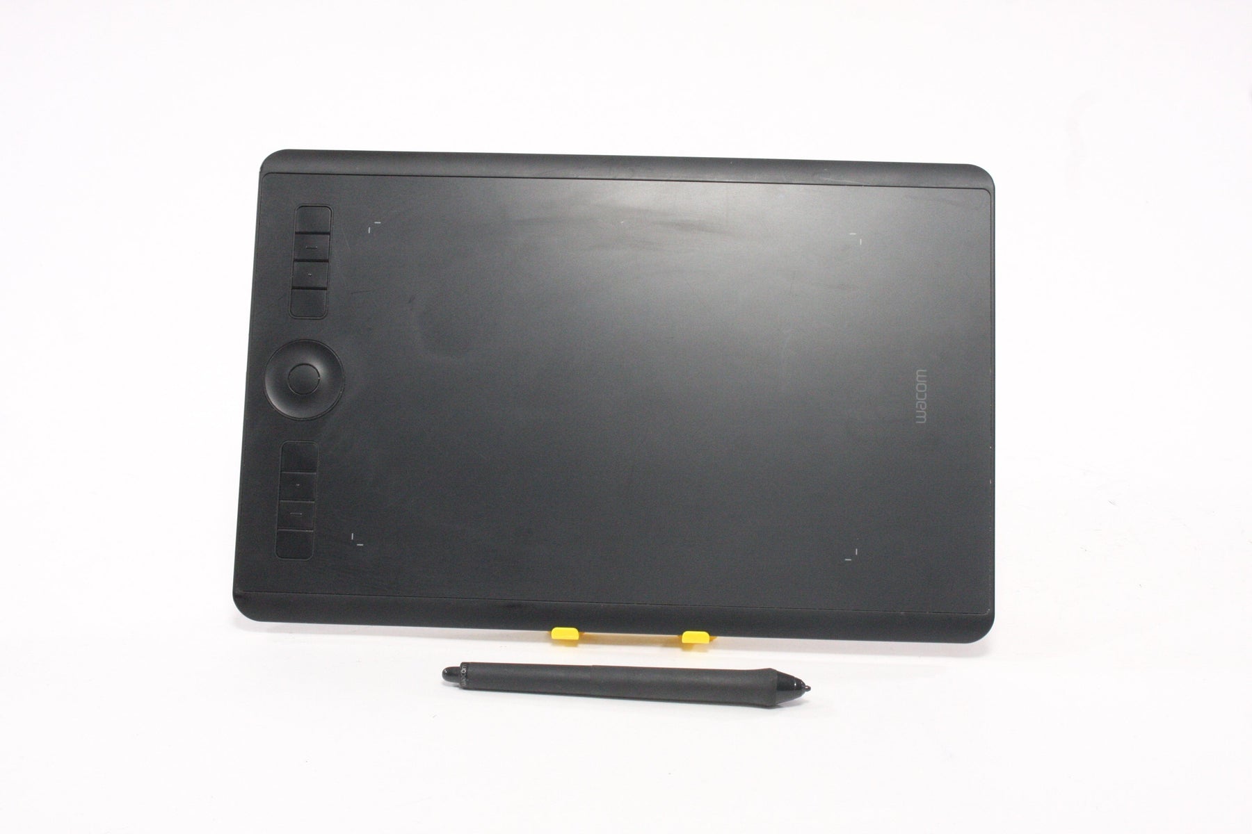 Wacom Intuos Pro Medium PTH660 with Pen