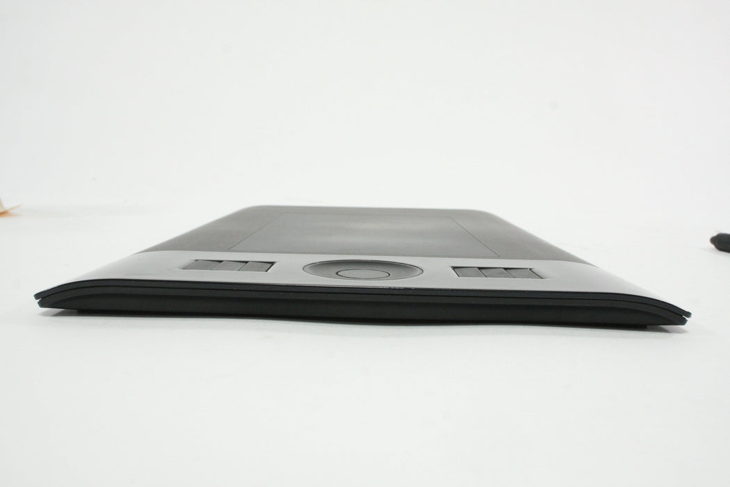Wacom PTK-440 Tablet with Accessories