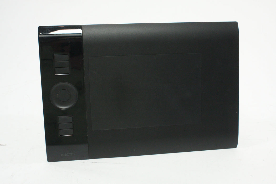 Wacom PTK-440 Tablet with Accessories