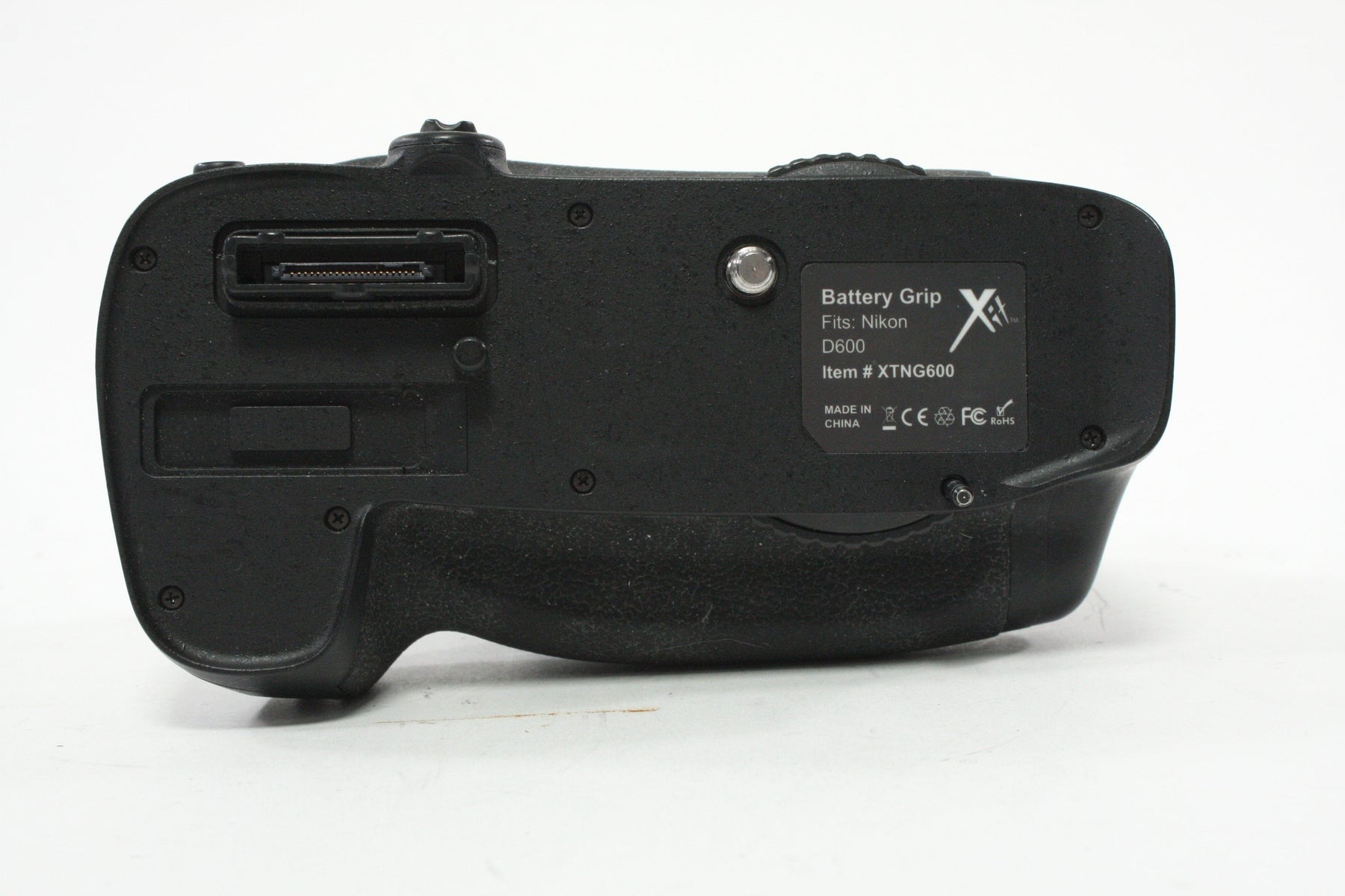 Xit Battery Grip for Nikon D600 Cameras