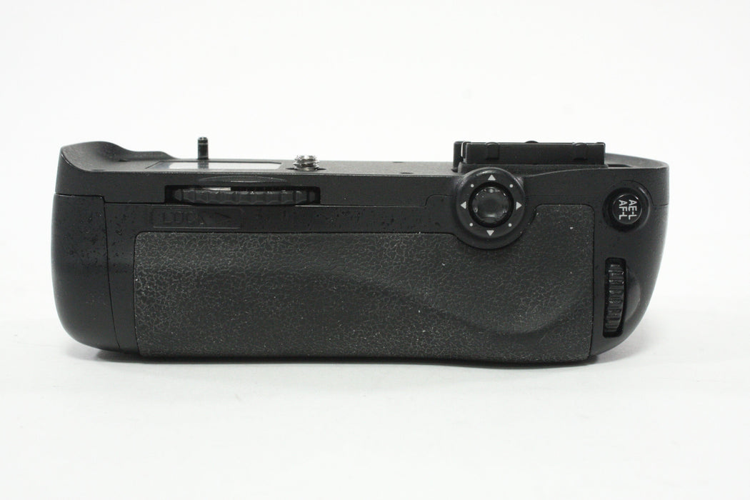 Xit Battery Grip for Nikon D600 Cameras