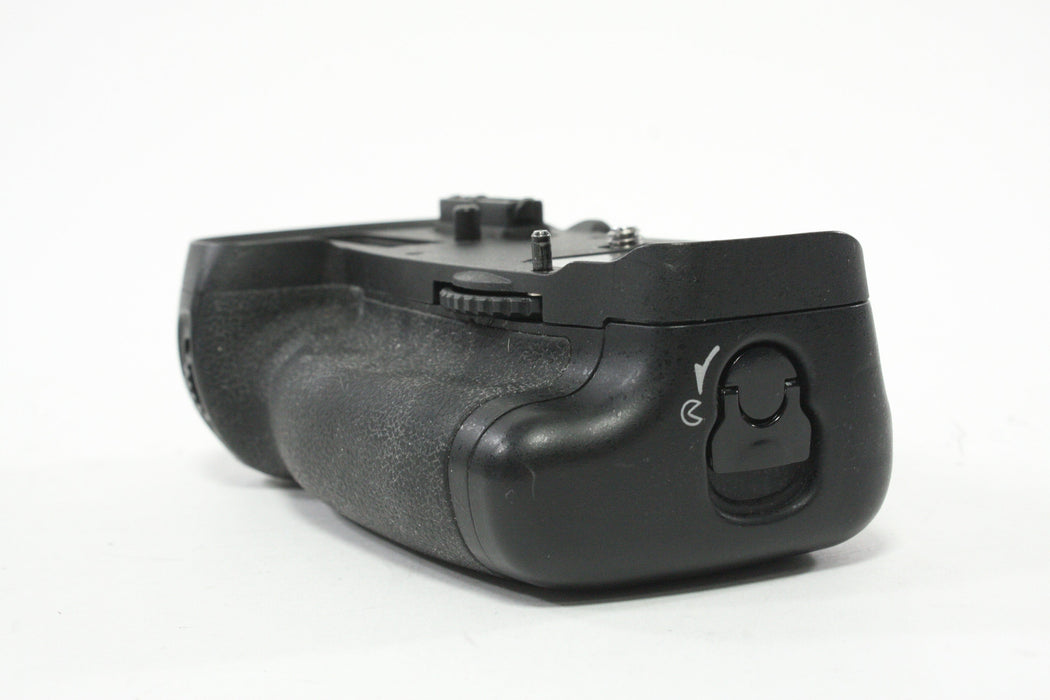 Xit Battery Grip for Nikon D600 Cameras
