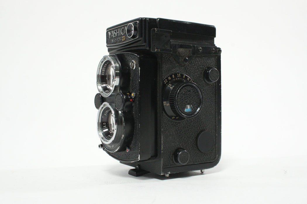 Yashica 124 G Medium Format Camera