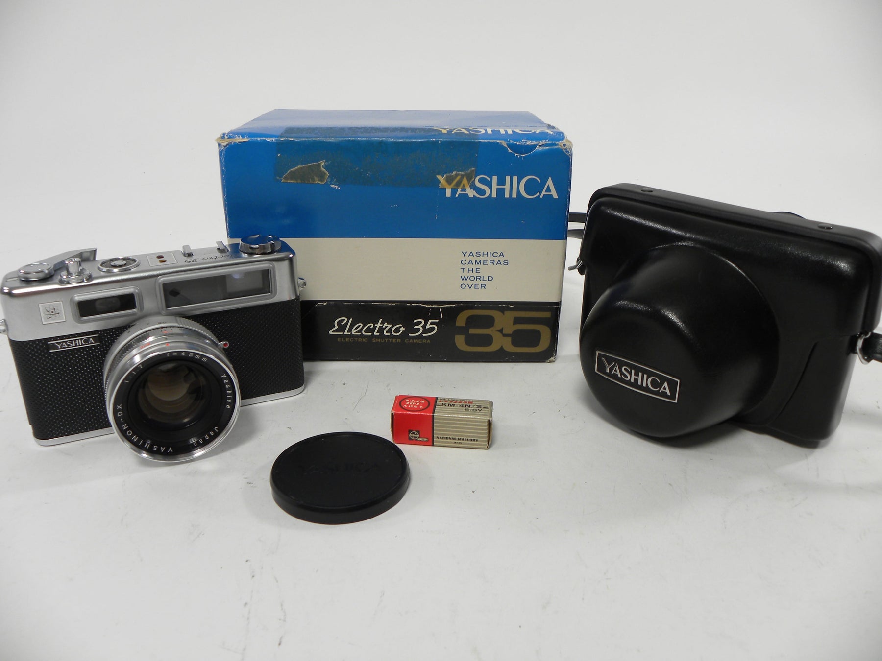Yashica Electra 35 35mm Camera AS IS (Parts)