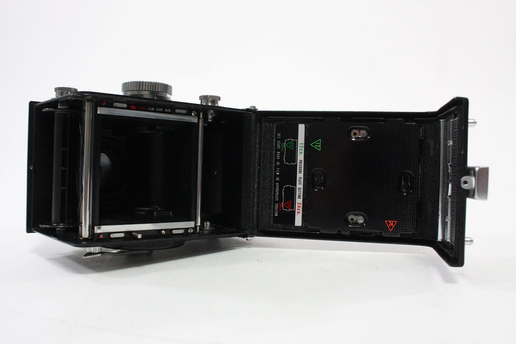 Yashica Mat-124 Twin Lens Reflex (TLR) Medium Format Camera