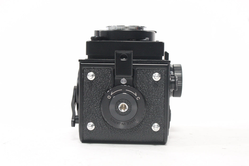 Yashica Mat 124G Medium Format Camera with Case