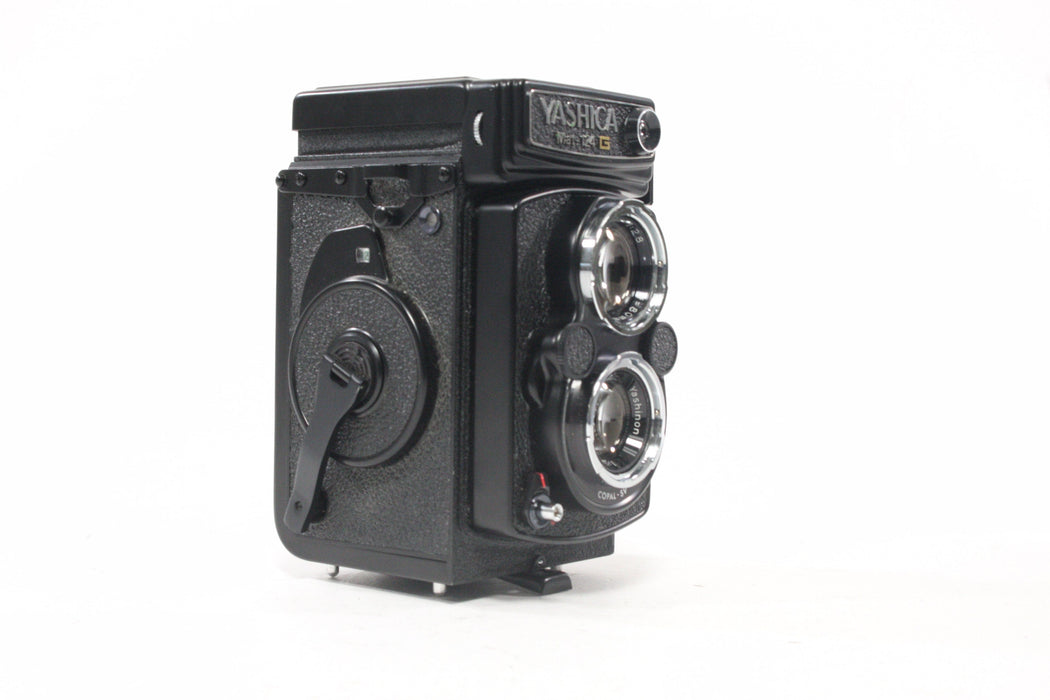 Yashica Mat 124G Medium Format Camera with Case
